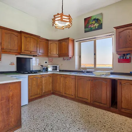 Ocean Vibes - Beachfront With Pool & Bbq By 360 Estates Mellieħa