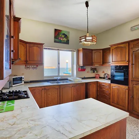 Ocean Vibes - Beachfront With Pool & Bbq By 360 Estates *